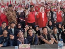 PKK Desa Sukatani Adakan Lomba Senam Kreasi Dalam Rangka Memeriahkan HUT RI Ke-79