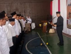 PJ Bupati Bandung Barat Mengukuhkan Perpanjangan Jabatan Anggota BPD Se-Kecamatan Ngamprah