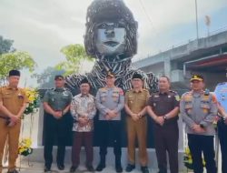 Peresmian Monumen Keselamatan Lalu Lintas Oleh Kapolres Cimahi Sebagai Pengingat Masyarakat Senantiasa Menjaga Kamseltibcarlantas.