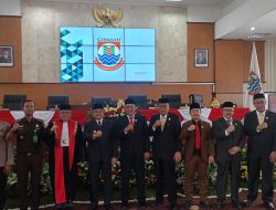 DPRD Kota Cimahi Gelar Sidang Paripurna Pelantikan Wakil Ketua DPRD Dan Penggantian  Antar Waktu (PAW)