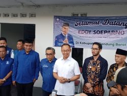 Wakil ketua MPR RI Sosialisasikan 4 Pillar yang di dampingi oleh Bupati dan wakil Bupati KBB di Desa Sukatani