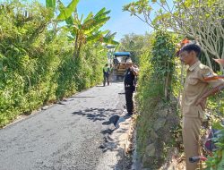 Pengaspalan Jalan Desa Sukatani Sepanjang 2135 Meter dari Anggaran Dana Desa Tahun 2025