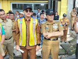 Guna Cegah Kemacetan Pemkot Cimahi Lakukan Pembongkaran Median Jalan Sepanjang Alun Alun Sampai Tagog