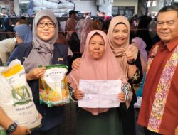 Bantuan Pangan Pemerintah Mulai Disalurkan, Warga Cimahi Terima Beras dan Minyak Untuk Periode Februari Dan Maret 2026.