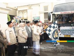 Sampaikan Pesan Kebersamaan Bupati Tasikmalaya Melepas Jemaah Haji di Islamic Center Singaparna
