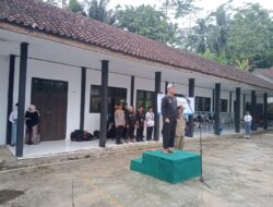 Camat Parungponteng gelar apel gabungan hardiknas 2026,amanat mendikdasmen tekankan pendidikan bermutu